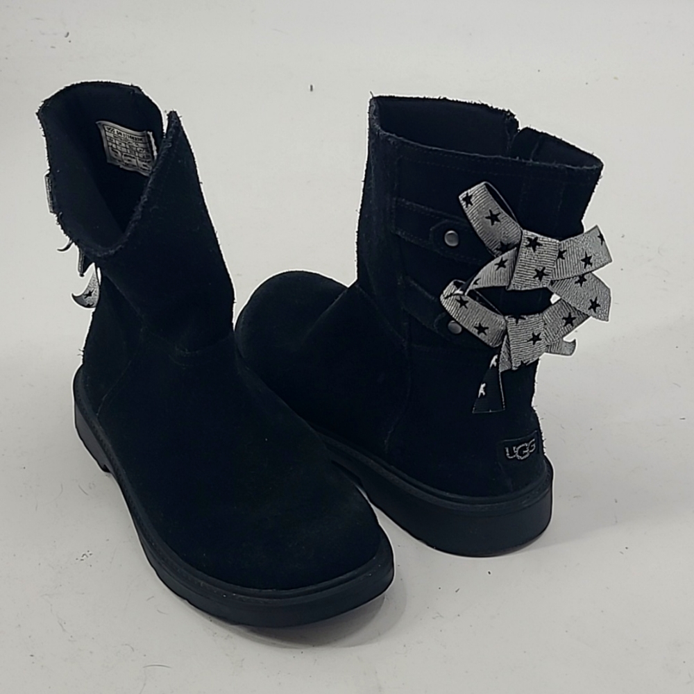 UGG tillee black bootie girls size 2 silver bows